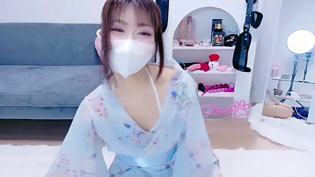 Snapshot of -Nyanko-chan- chatting on May 23, 2026, 9:14 pm -Nyanko-chan- online show from May 23, 2026, 9:14 pm