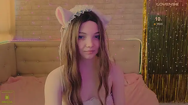 AnimeAlica18 online show from April 2, 2026, 6:20 am