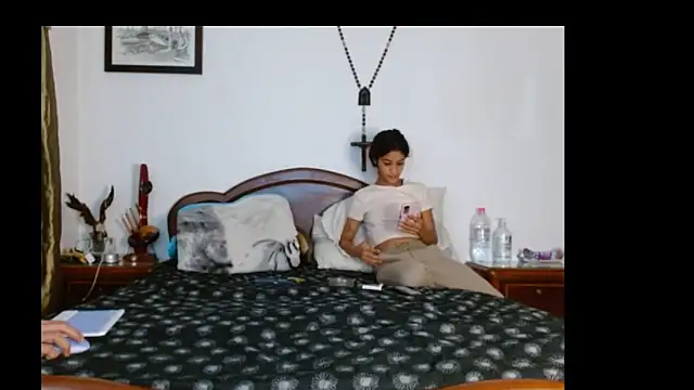 yenami online show from October 23, 2025, 6:23 am