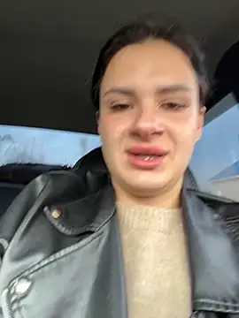 Snapshot of MiraReach chatting on September 18, 2025, 1:41 am MiraReach online show from September 18, 2025, 1:41 am