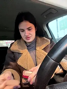 Snapshot of MiraReach chatting on October 28, 2025, 1:17 am MiraReach online show from October 28, 2025, 1:17 am