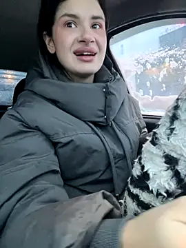 Snapshot of MiraReach chatting on November 12, 2025, 1:54 am MiraReach online show from November 12, 2025, 1:54 am