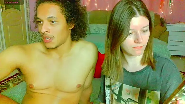Marinaxmonroe online show from June 10, 2026, 9:27 pm