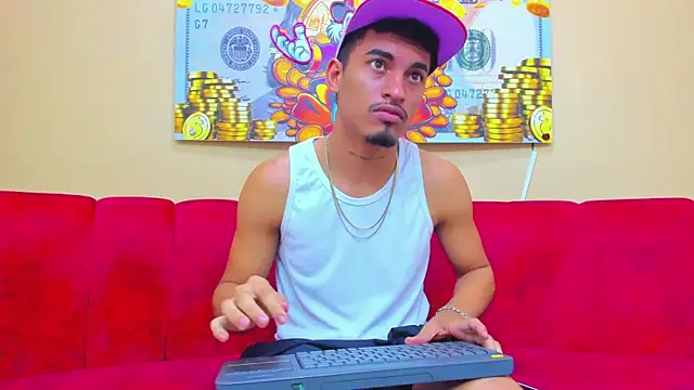 Snapshot of Brownie_Lovers chatting on November 13, 2025, 10:19 am Brownie Lovers online show from November 13, 2025, 10:19 am