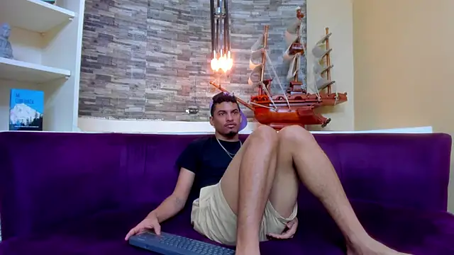 Snapshot of Brownie_Lovers chatting on October 26, 2025, 11:43 am Brownie Lovers online show from October 26, 2025, 11:43 am