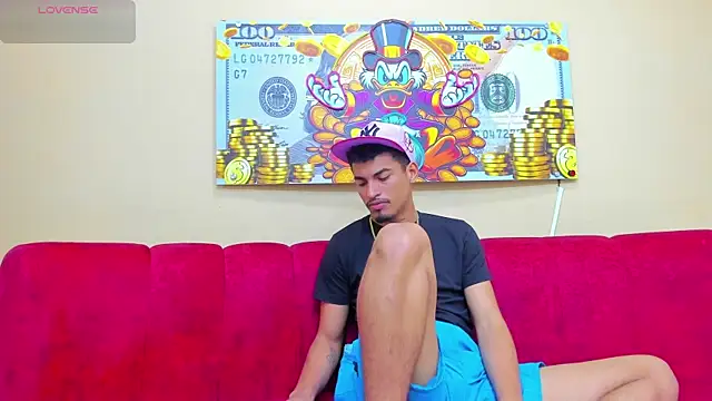 Snapshot of Brownie_Lovers chatting on November 14, 2025, 11:14 am Brownie Lovers online show from November 14, 2025, 11:14 am