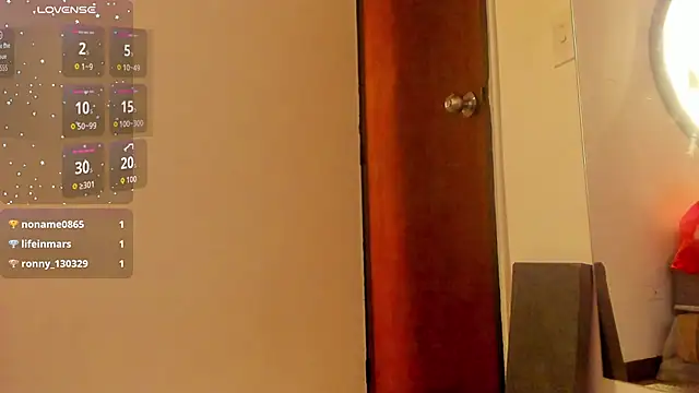 klariz09 online show from November 7, 2025, 8:52 am