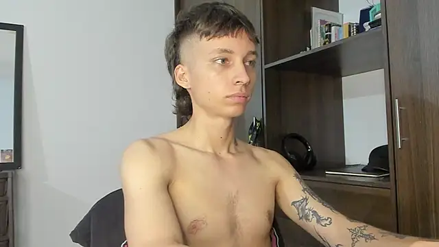 spacehumanz online show from October 29, 2025, 2:32 am