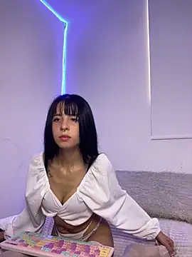 Lia  1 online show from September 16, 2025, 5:14 pm