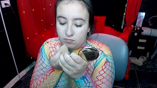 mia 778 online show from October 4, 2025, 1:23 pm