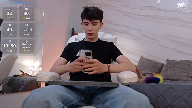 mathias saenz online show from March 21, 2026, 7:18 pm