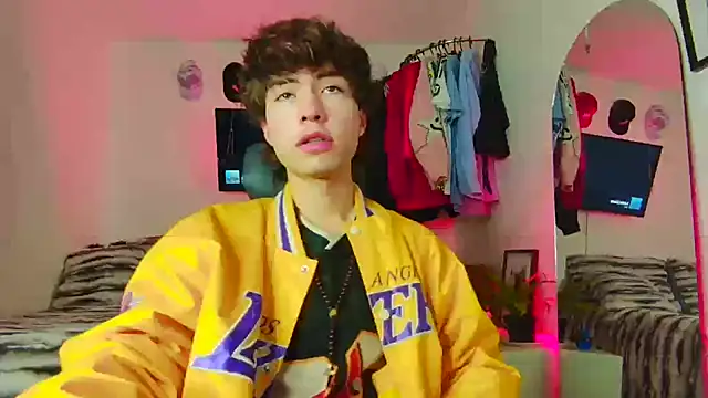 Tonerii online show from October 14, 2025, 11:47 pm