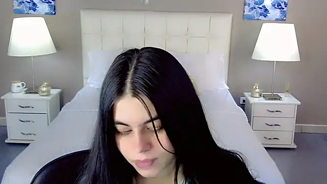 maddissonivanova online show from September 20, 2025, 7:08 pm