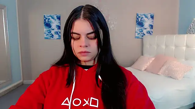 Snapshot of maddissonivanova chatting on February 9, 2026, 7:12 pm maddissonivanova online show from February 9, 2026, 7:12 pm