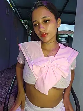 Lorena Mcfly online show from February 22, 2026, 11:23 am