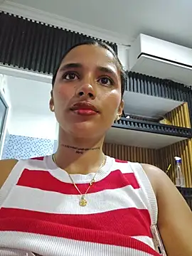 Snapshot of Lorena_Mcfly chatting on May 31, 2026, 11:38 am Lorena Mcfly online show from May 31, 2026, 11:38 am