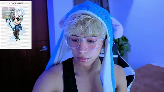 taichi bluy online show from November 17, 2025, 7:56 am