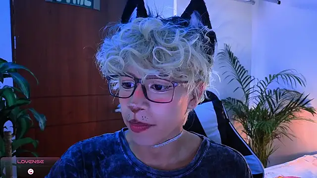 taichi bluy online show from October 17, 2025, 1:57 pm