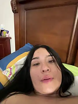 Snapshot of BELLAALEJA chatting on July 17, 2026, 3:15 am BELLAALEJA online show from July 17, 2026, 3:15 am