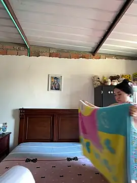 Snapshot of BELLAALEJA chatting on July 22, 2026, 2:41 pm BELLAALEJA online show from July 22, 2026, 2:41 pm