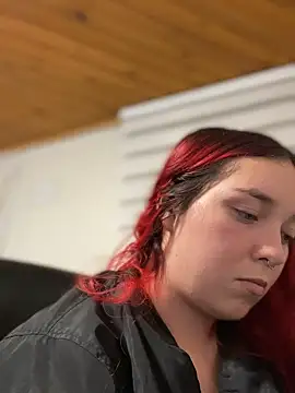 Snapshot of Karen18_boobs chatting on November 13, 2025, 1:09 am Karen18 boobs online show from November 13, 2025, 1:09 am