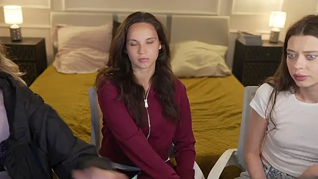 Regina Sweet054 online show from September 24, 2025, 2:23 pm