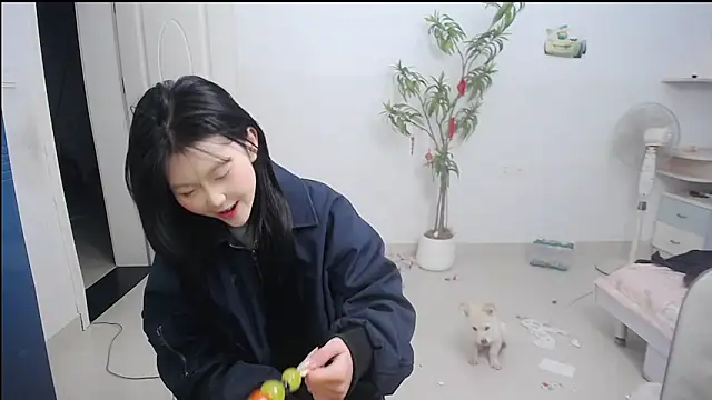 Snapshot of Babygirls523 chatting on November 14, 2025, 1:04 pm Babygirls523 online show from November 14, 2025, 1:04 pm