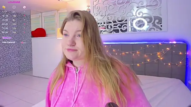 AshleyJoness online show from December 21, 2025, 6:26 am