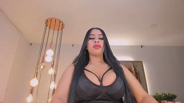 LeahLombardi  online show from October 2, 2025, 2:59 am