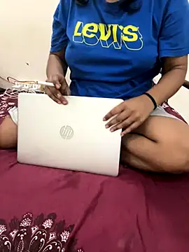 Snapshot of pushpayadav chatting on October 15, 2025, 5:54 pm pushpayadav online show from October 15, 2025, 5:54 pm