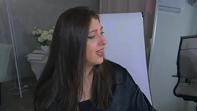 Mary Miiller online show from November 6, 2025, 6:17 am