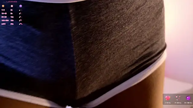 Emely Deluxe online show from February 15, 2026, 11:42 am