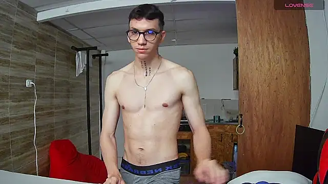 angelicious  online show from September 28, 2025, 12:23 pm