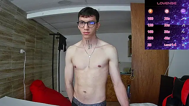 angelicious  online show from October 24, 2025, 12:04 pm