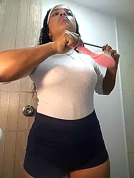 Eimy-04 online show from April 16, 2026, 7:03 pm