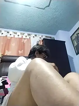 OliviaMorris1 online show from October 30, 2025, 9:18 am