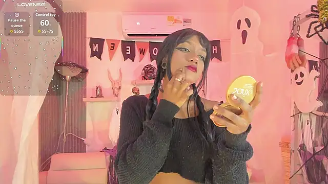 anuskah online show from October 10, 2025, 8:09 pm