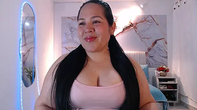 Ashley Grahaam online show from October 7, 2025, 2:12 am