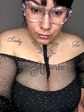 valen1891 online show from October 7, 2025, 1:17 am