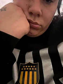 valen1891 online show from October 26, 2025, 4:13 am