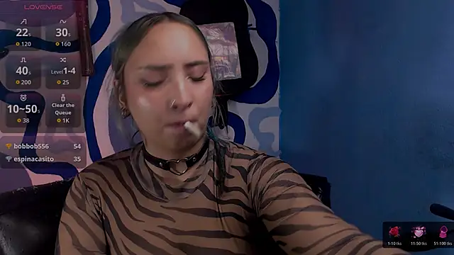 IrisSmil3 online show from November 29, 2025, 9:48 pm