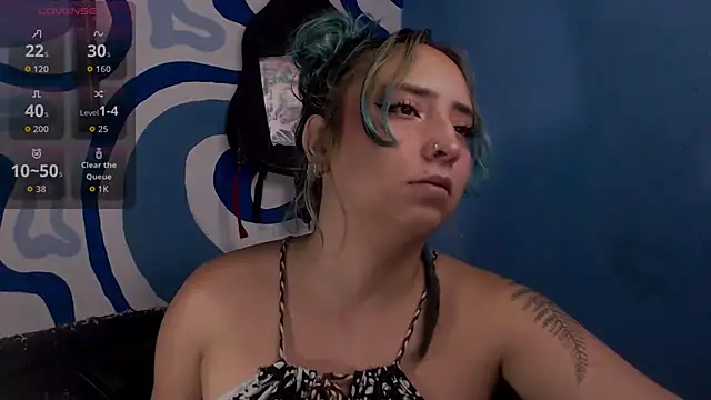 IrisSmil3 online show from December 2, 2025, 2:56 am