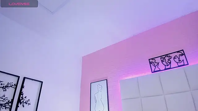 Meloddy Parkerr  online show from April 14, 2026, 4:06 am