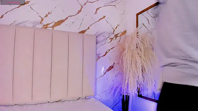 Meloddy Parkerr  online show from March 10, 2026, 3:54 am