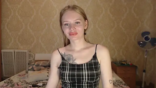 Kitkaat00 online show from July 21, 2026, 11:39 pm