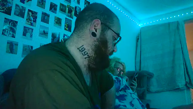 mrandmrsdarkside online show from March 10, 2026, 8:02 pm