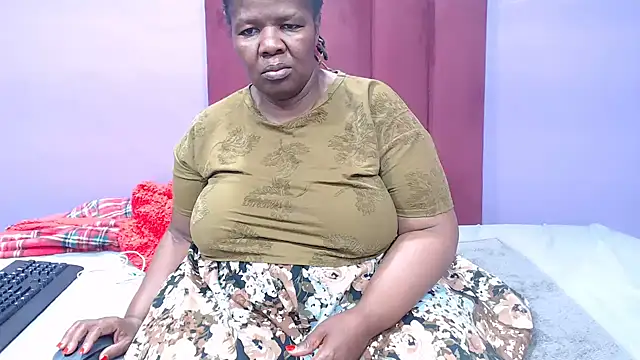 NaughtyChubbyZoe online show from September 18, 2025, 6:11 pm