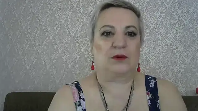 StarNicole online show from October 6, 2025, 5:41 am