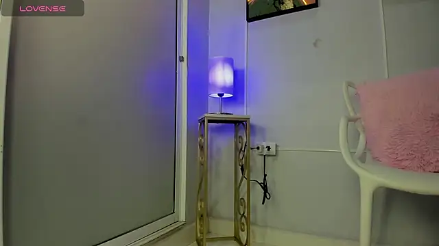 dulce fiore07 online show from February 23, 2026, 12:06 pm