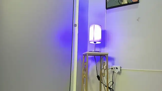 dulce fiore07 online show from April 16, 2026, 12:06 pm